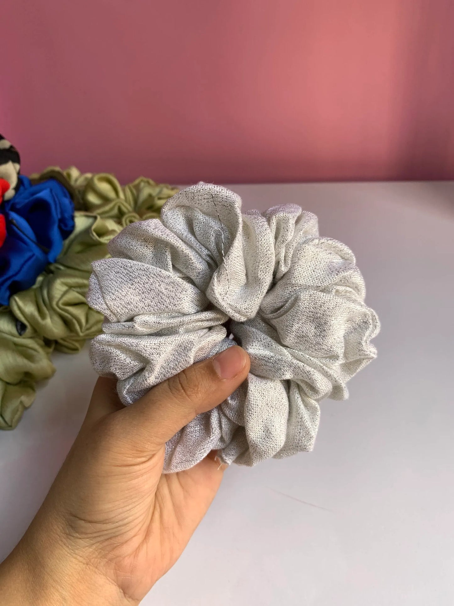 Scrunchy – White