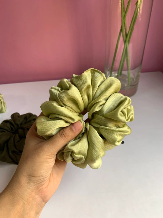 Silk Scrunchy – Mink