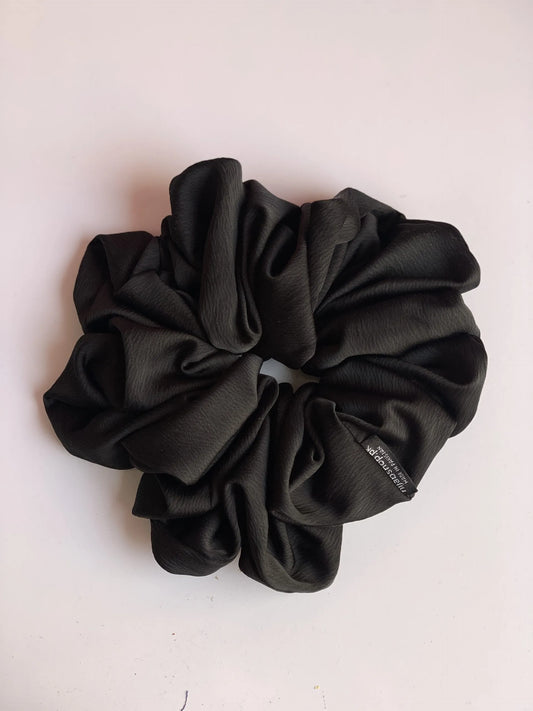 XL Silk Scrunchy – Black