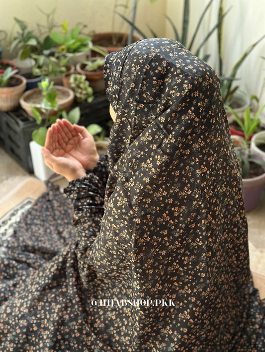 Namaz Chaddar – Black Forest