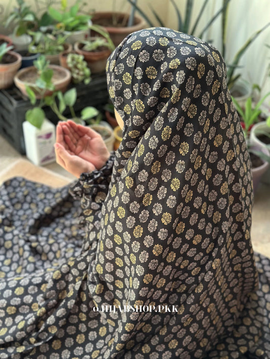 Namaz Chaddar – Black Lotus